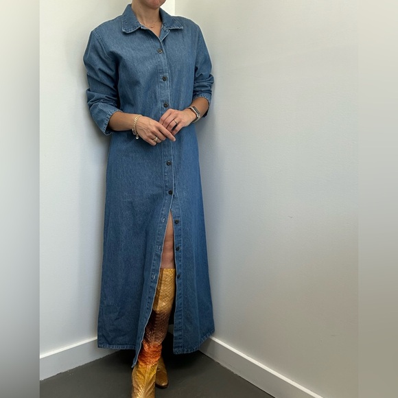 Vintage 90’s Blue Mid Wash Denim long Sleeve Maxi Dress Duster Button Front L - Picture 3 of 9